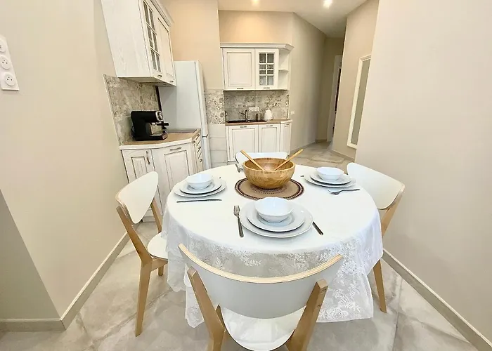 D Exception 100m2 Avec Parking - Centre Historique Appartement