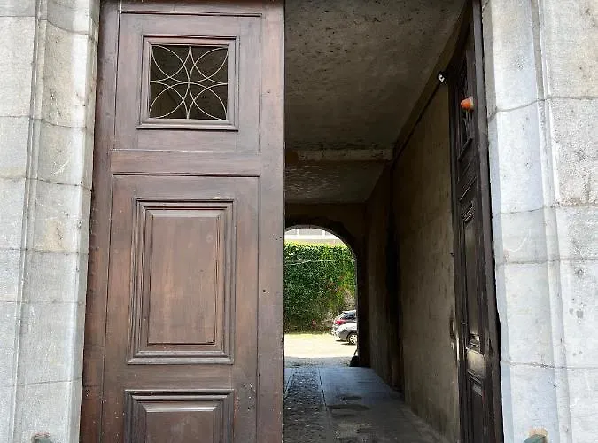 D Exception 100m2 Avec Parking - Centre Historique Appartement *